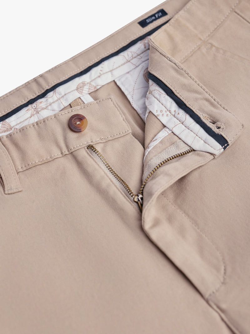 Pantalon chino beige en sergé coupe slim