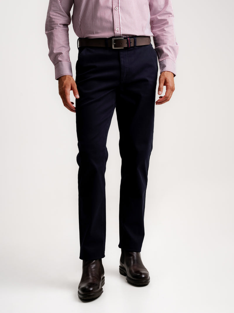 Pantalon chino bleu coupe slim en sergé