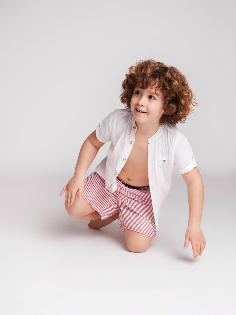 Pantalones cortos de surf a rayas rojas y blancas para niños