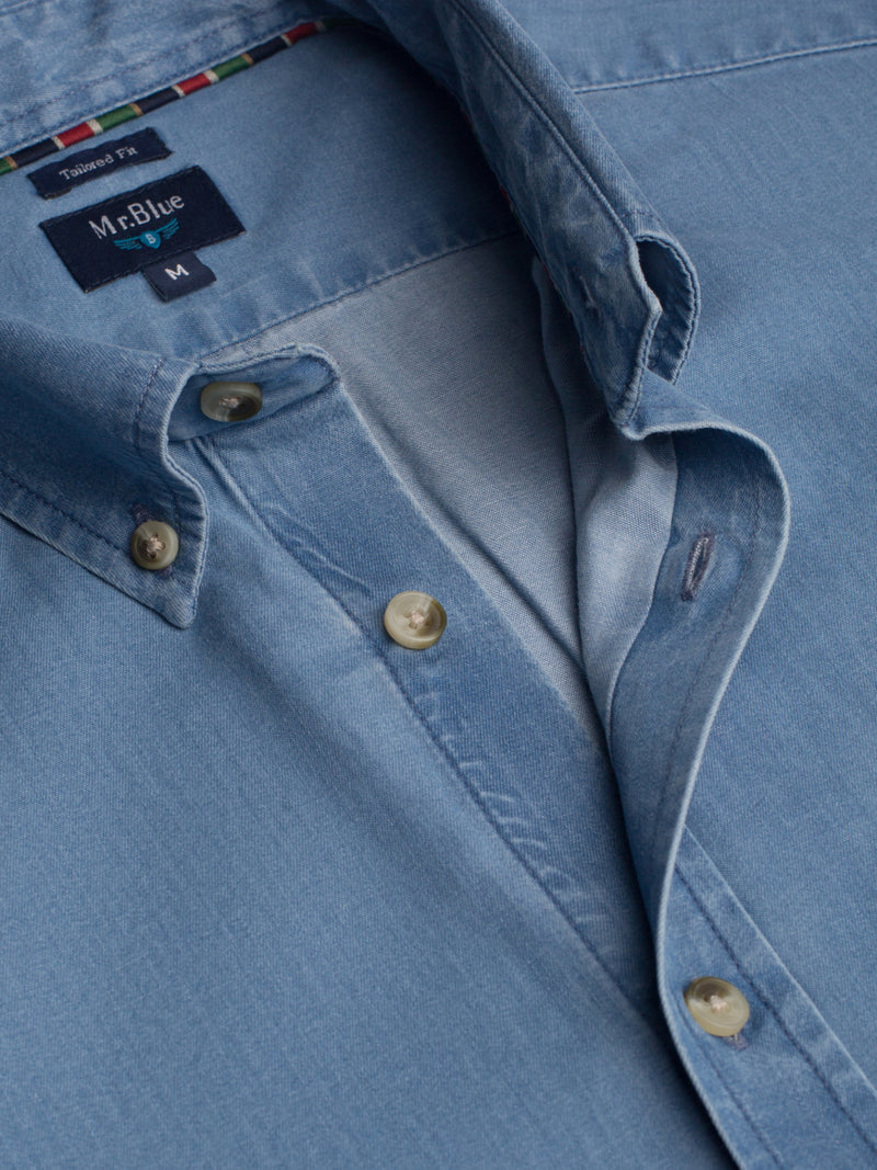 Light blue cotton shirt with pocket