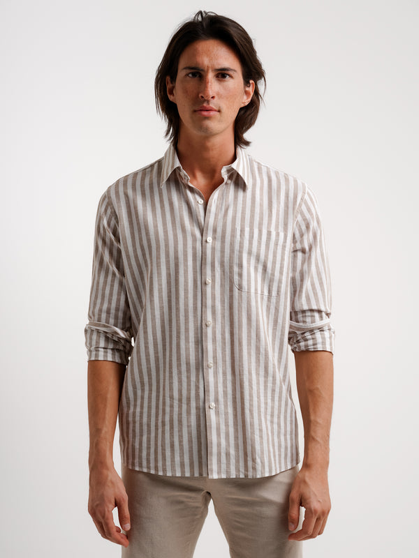 Regular fit linen shirt Beige