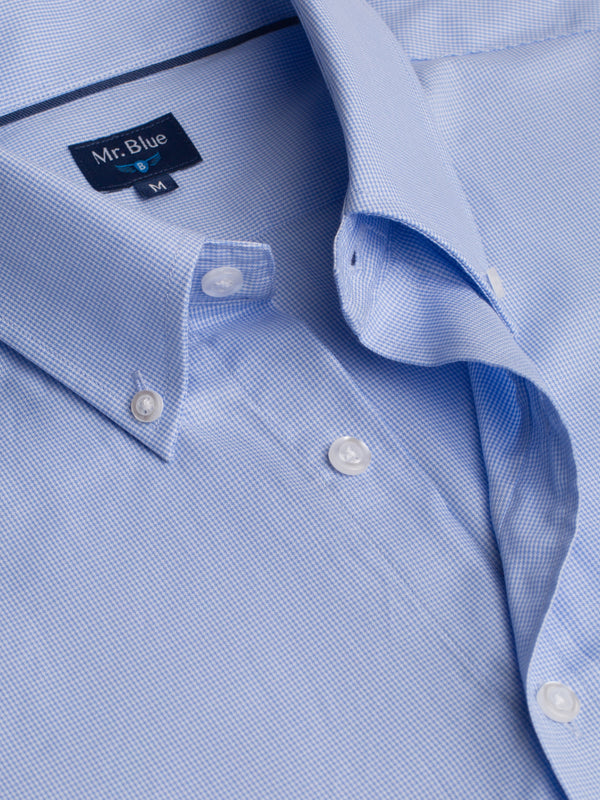 Camisa algodão azul claro e pintas branca com logo bordado