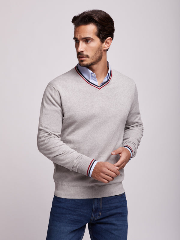 Light gray cotton and cashmere V-neck sweater