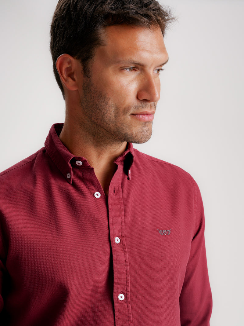 Camisa Regular Fit Estruturada Bordeaux