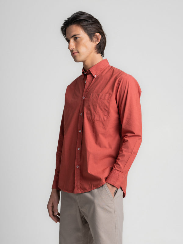 Chemise coupe classique en popeline rouge