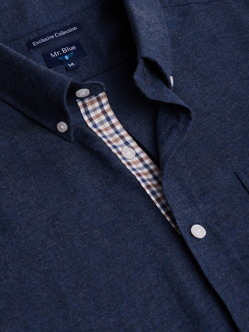 Chemise bleue en sergé coupe classique